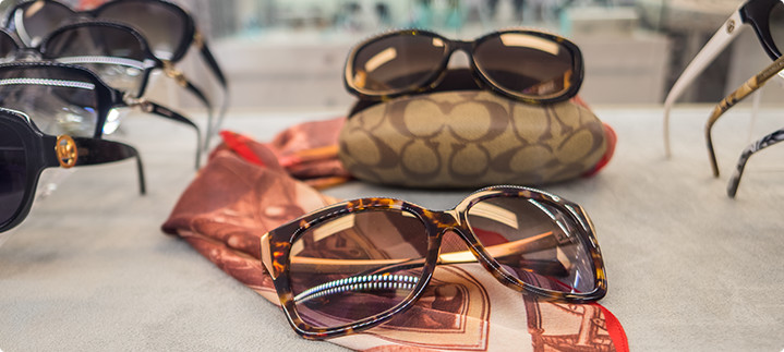 3 Reasons to Wear Sunglasses Year Round